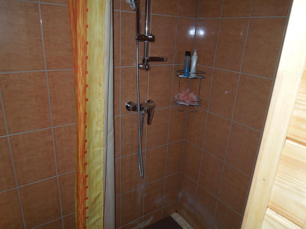 Viesu Namins Dalderi Villa Varaklani Phòng bức ảnh